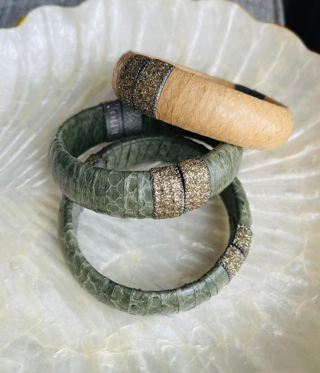 Bracelet Python