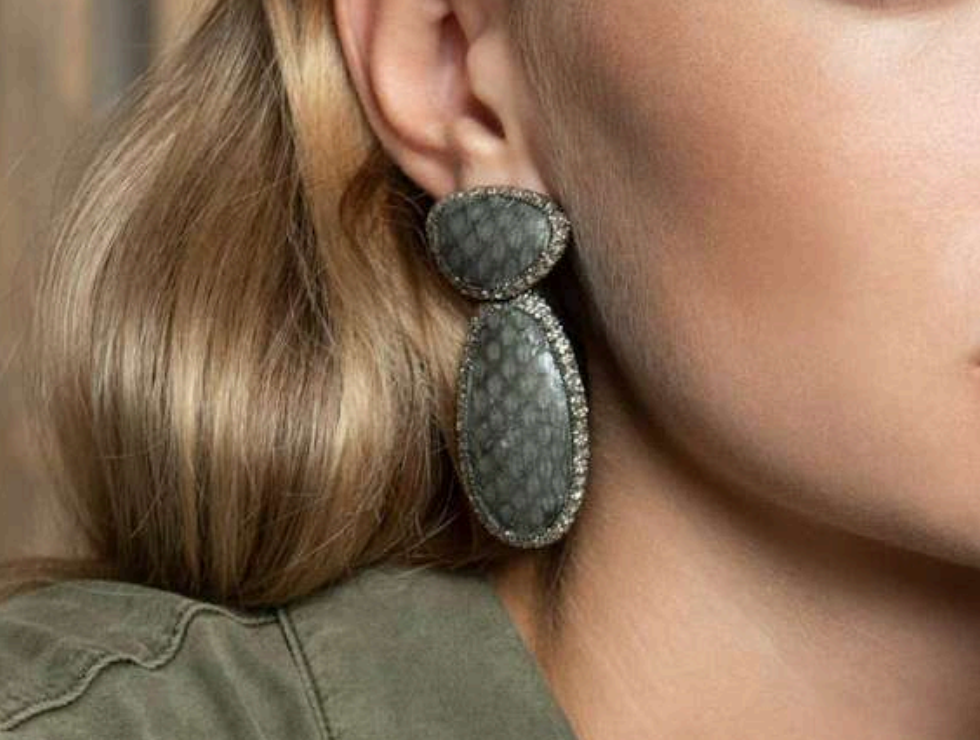 Boucles d'oreilles Divine Serpentine - Disponible à la livraison le 20 avril 2026