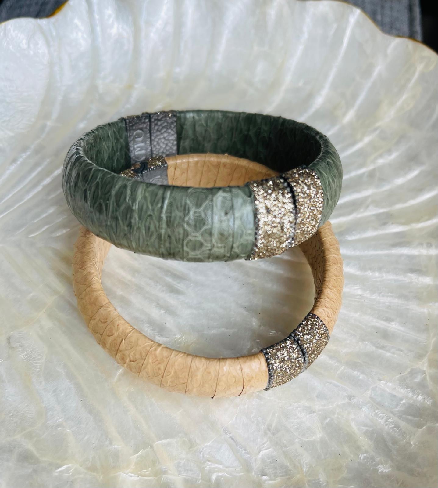Bracelet Python